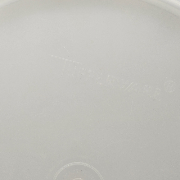 Replacement Tupperware Lid - Picture 3 of 6